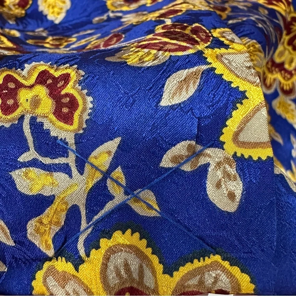 Stunning Vintage Korean Silk Pencil Skirt Blue Gold Never Worn Size S